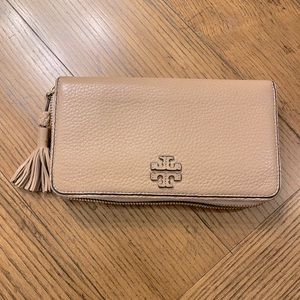 Tori Burch Leather Wallet Portfolio ~ Nude